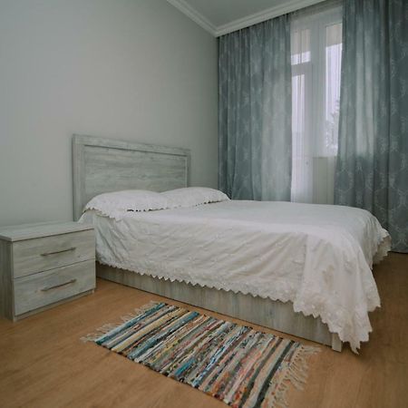 Giorgi Home Batumi Exterior photo