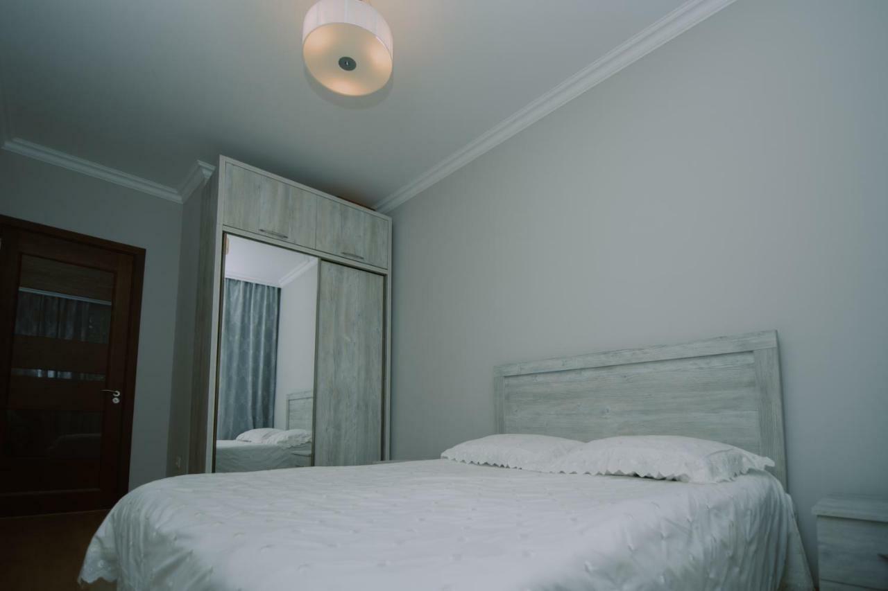 Giorgi Home Batumi Exterior photo