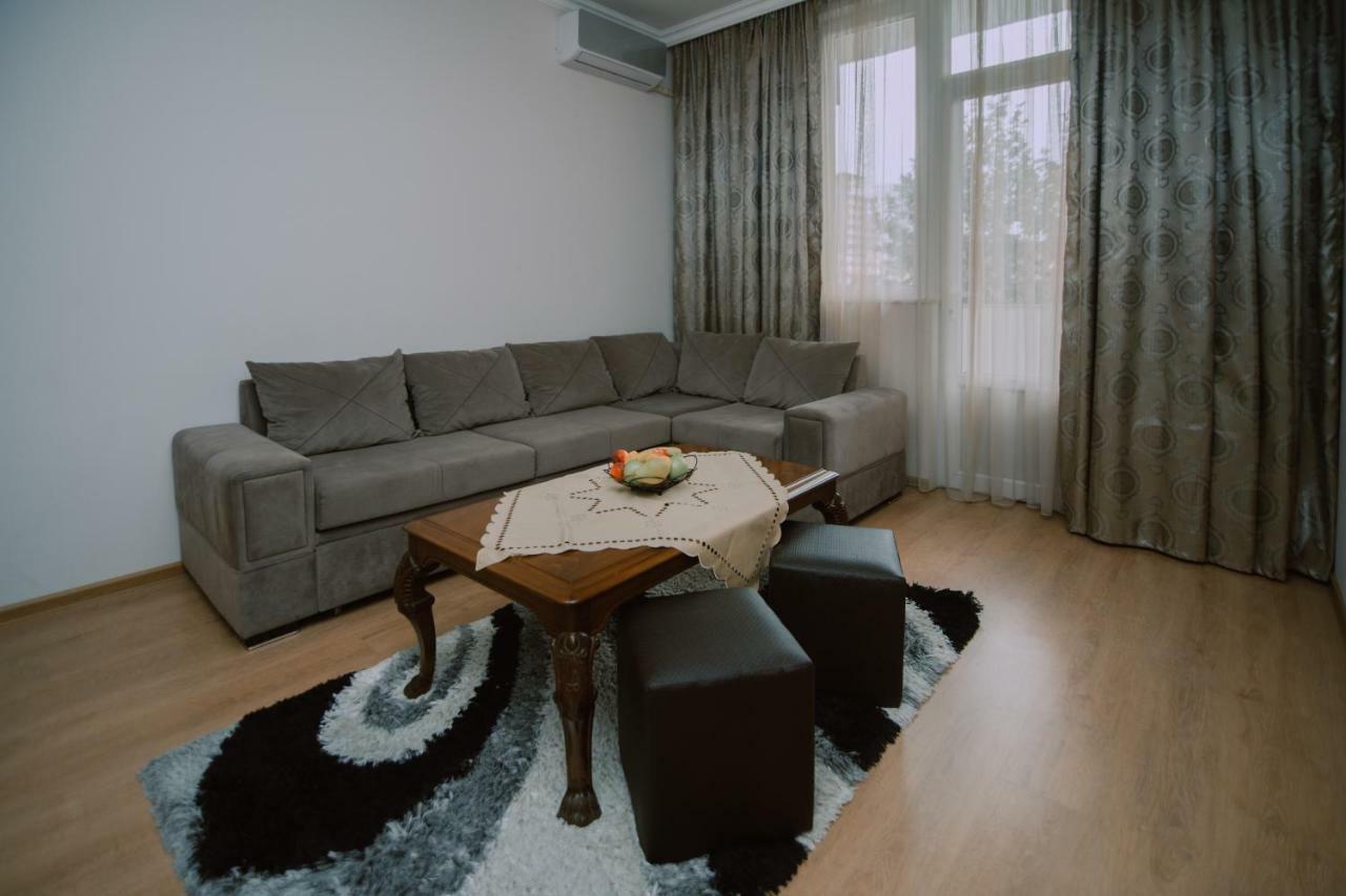 Giorgi Home Batumi Exterior photo