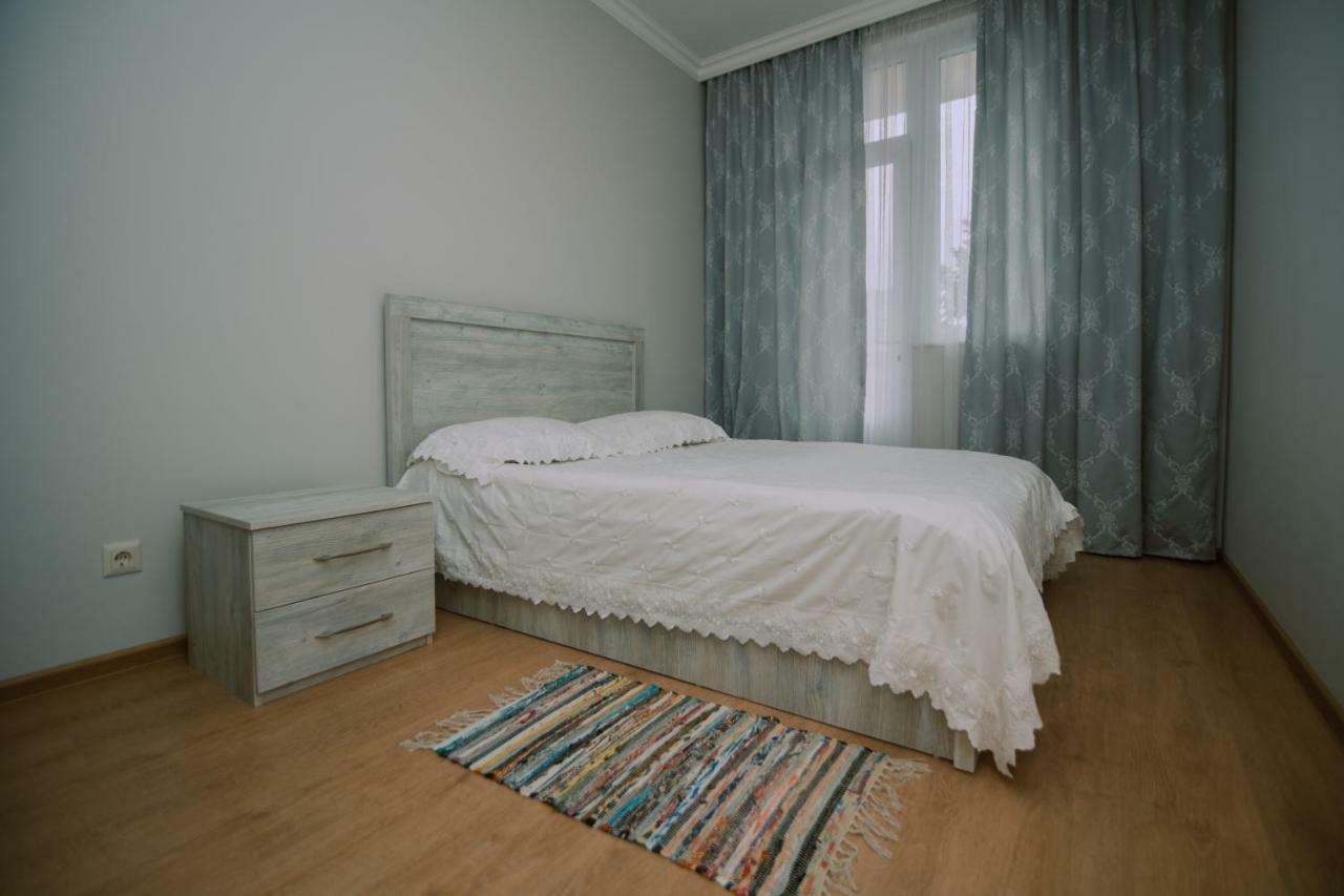 Giorgi Home Batumi Exterior photo